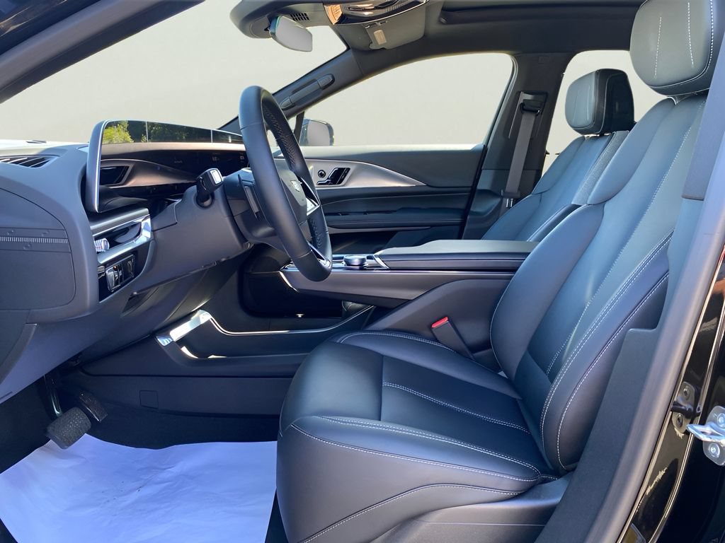 Used 2024 Cadillac Lyriq Tech w/ Driver Assist Package AWD/4WD image 15
