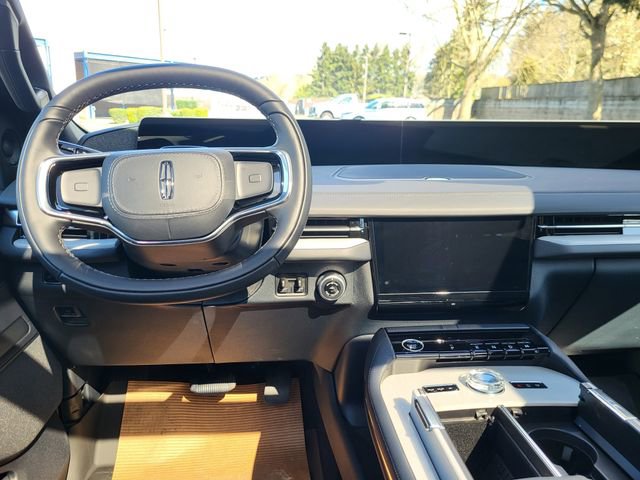 New 2026 Lincoln Navigator Reserve w/ Jet Appearance Package AWD/4WD image 20