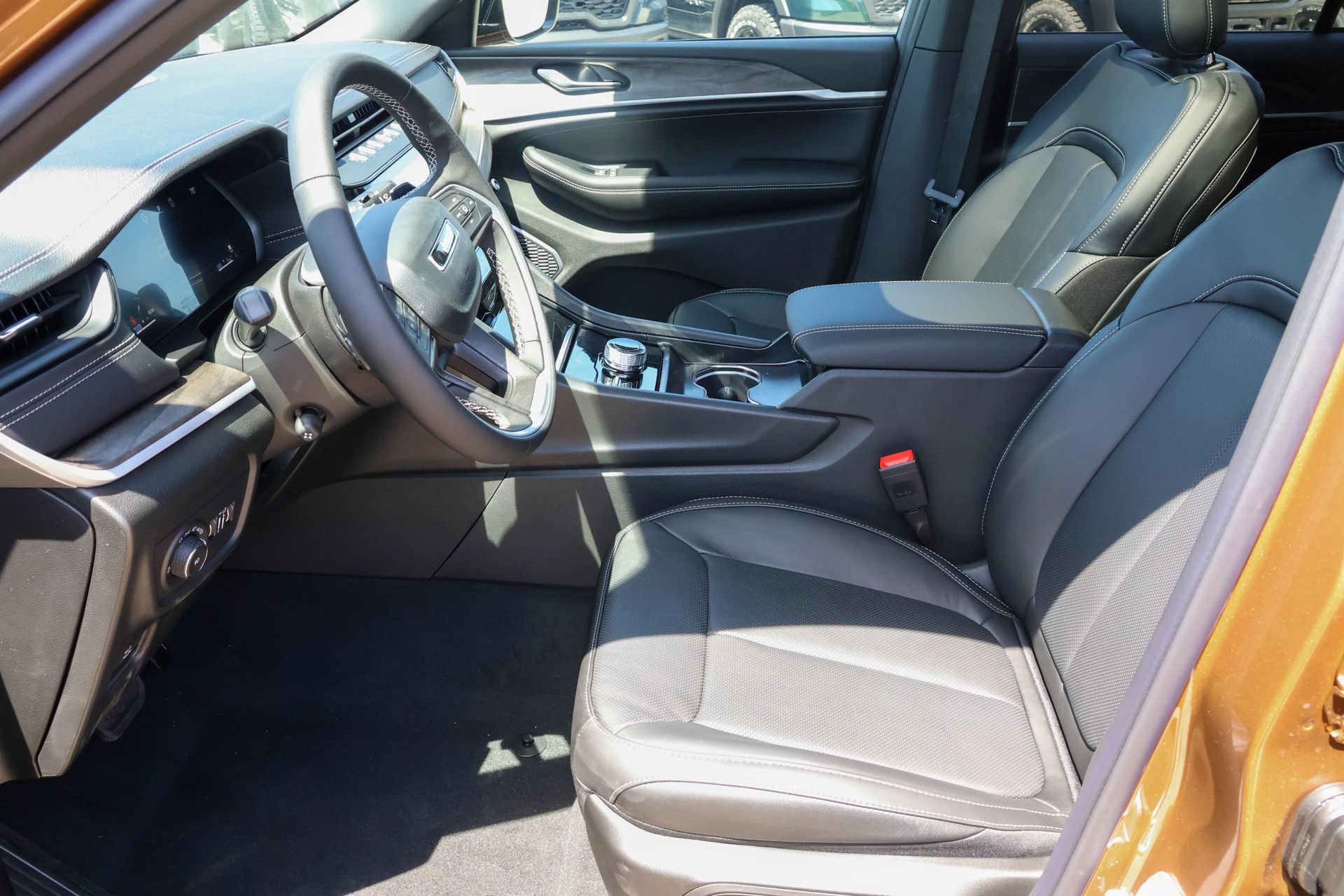 New 2026 Jeep Grand Cherokee Limited AWD/4WD image 4