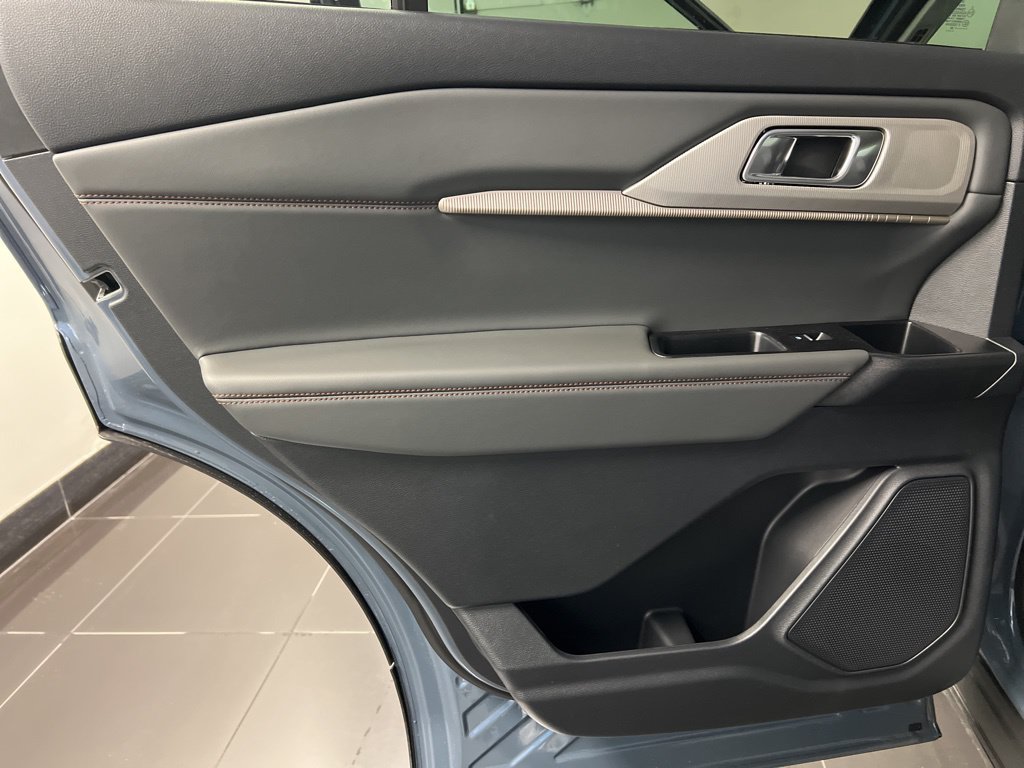 New 2026 Ford Explorer Active AWD/4WD image 33