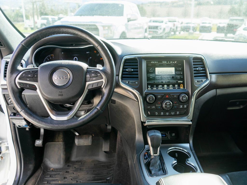 Used 2017 Jeep Grand Cherokee Altitude image 15