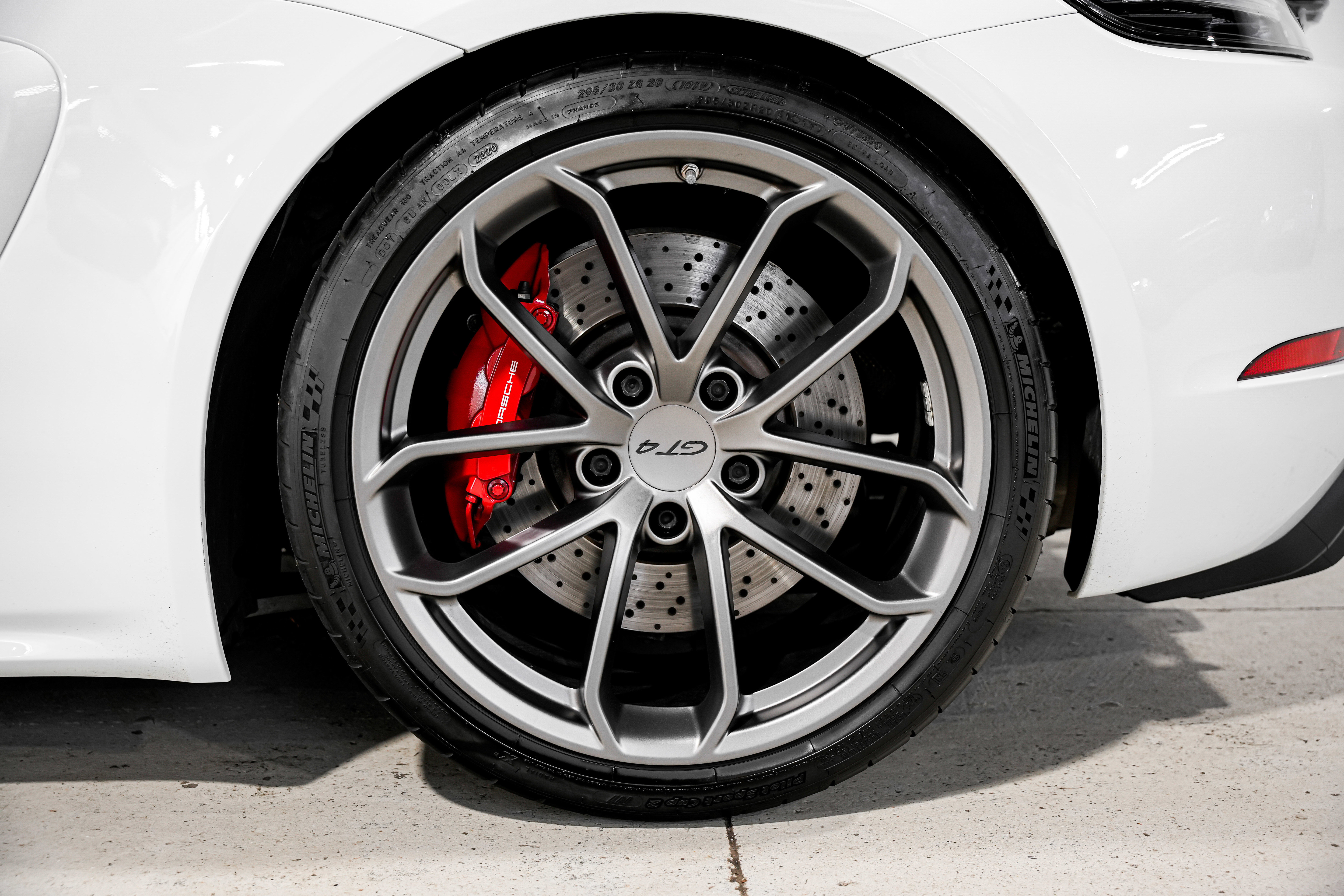 Used 2020 Porsche 718 Cayman GT4 image 43