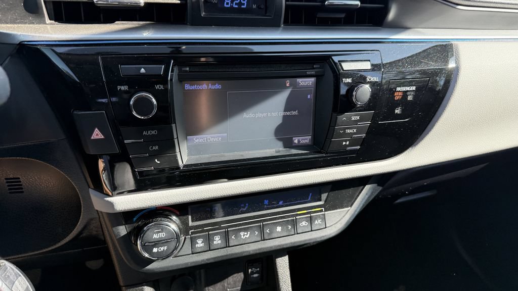 Used 2015 Toyota Corolla LE w/ Body Protection Package #1 FWD image 5