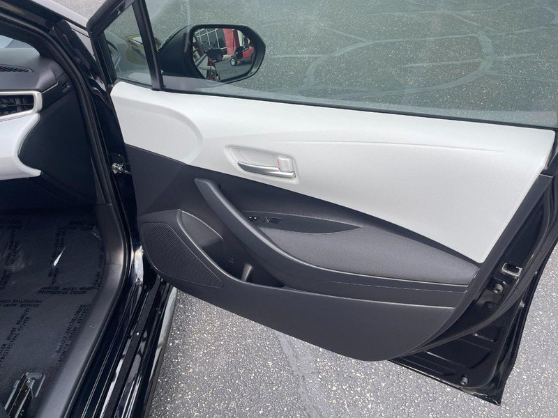 Used 2026 Toyota Corolla SE FWD image 11