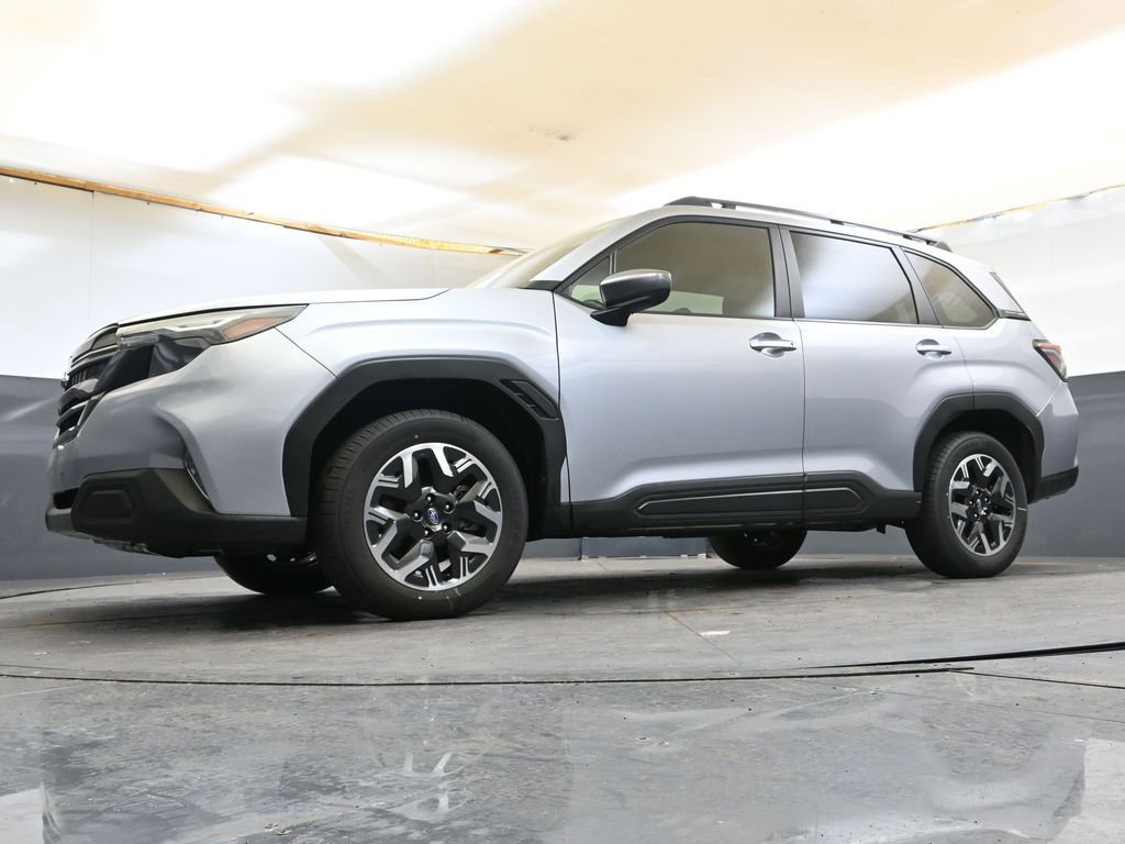 Used 2025 Subaru Forester Premium AWD/4WD image 30