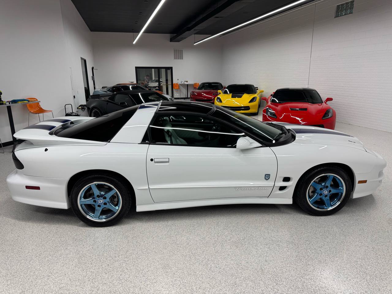 Used 1999 Pontiac Firebird Formula RWD image 19