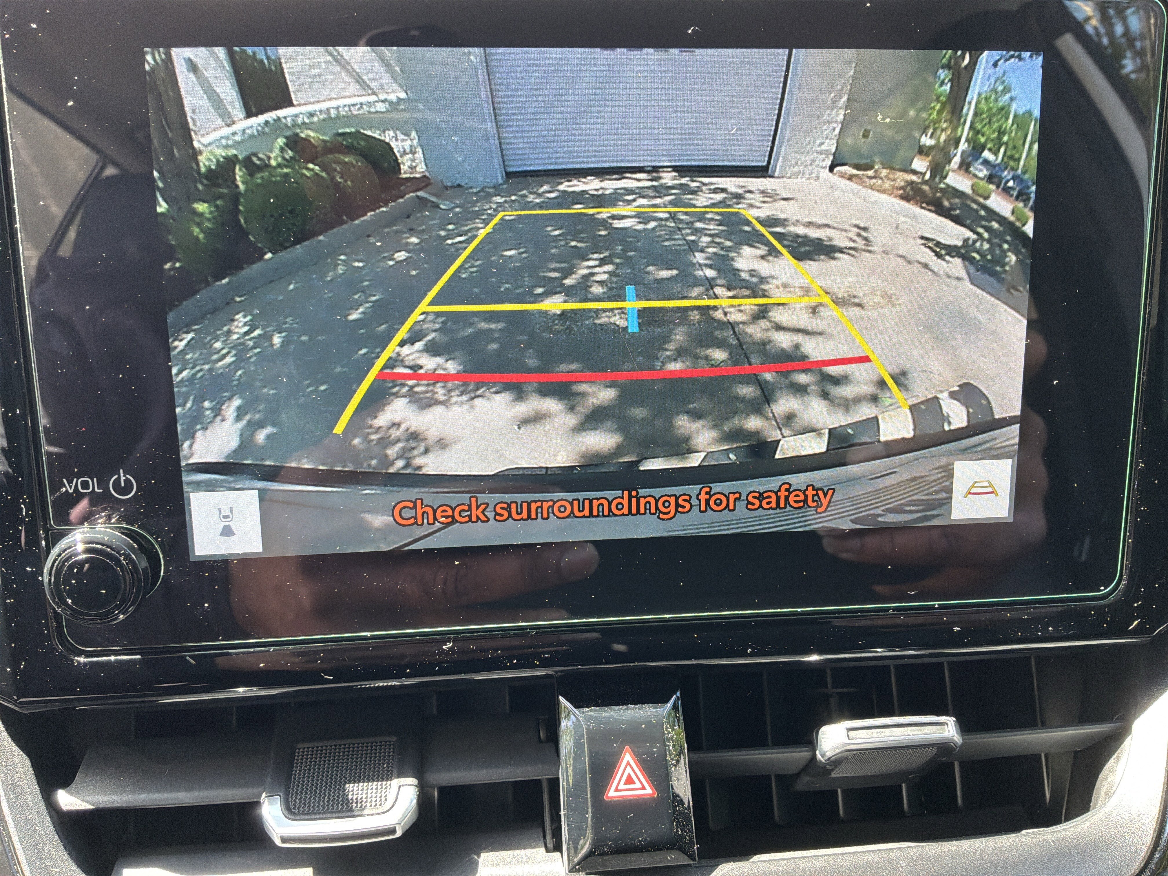 Used 2023 Toyota Corolla Cross XLE w/ Convenience Package FWD image 25