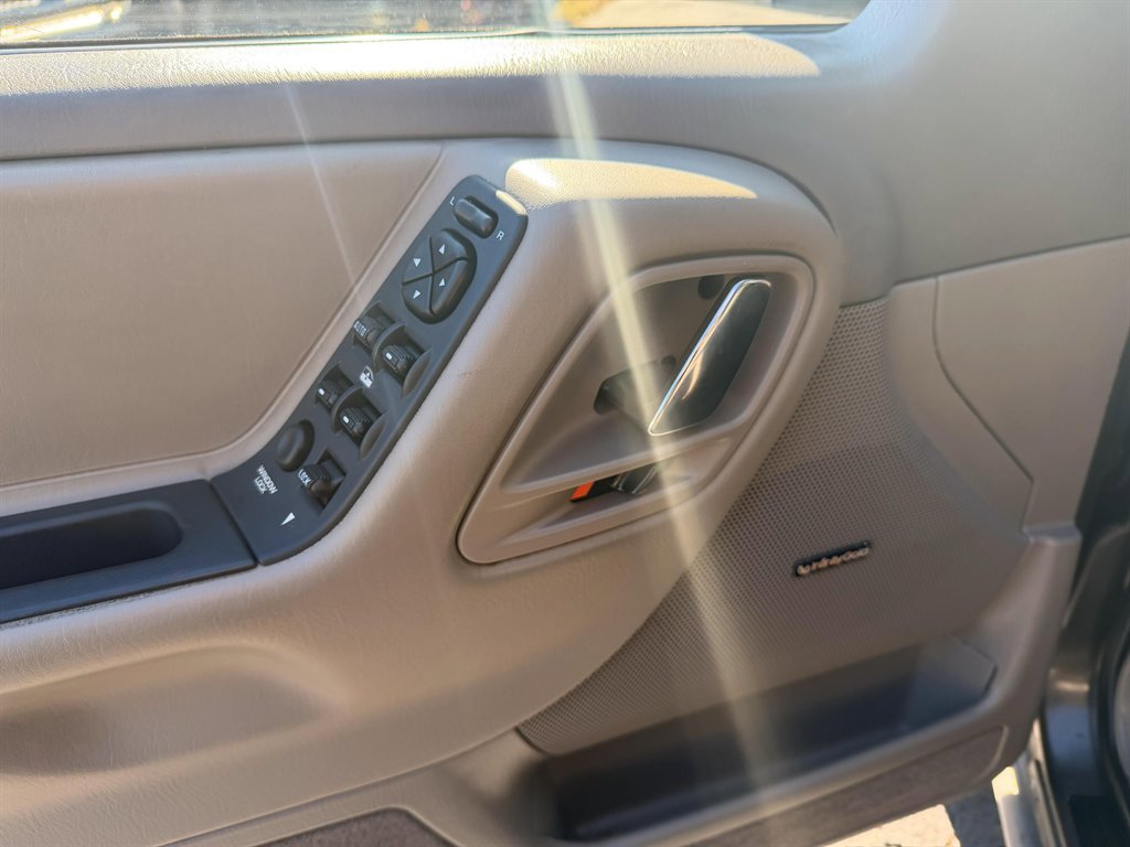 Used 2000 Jeep Grand Cherokee Laredo image 9