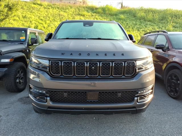 Used 2025 Jeep Wagoneer Series II w/ Convenience Group I AWD/4WD image 11