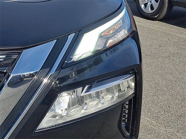 Used 2023 Nissan Rogue SV image 9