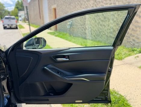 Used 2019 Toyota Avalon XLE w/ Moonroof Package FWD image 29
