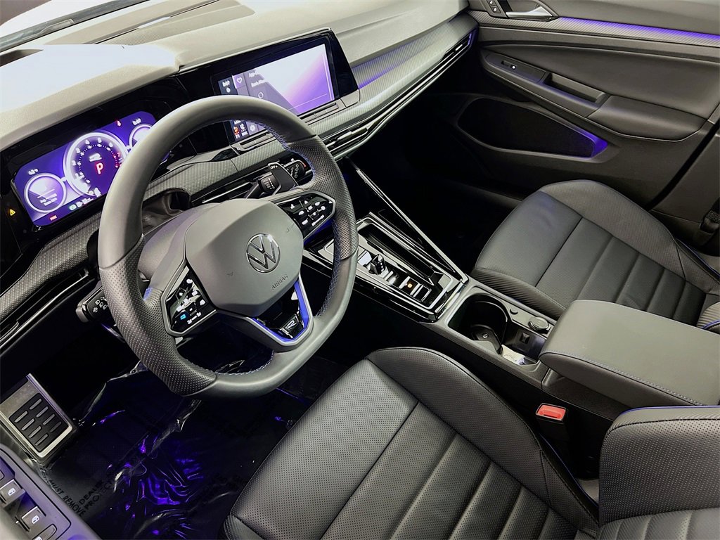 Used 2024 Volkswagen Golf R image 9