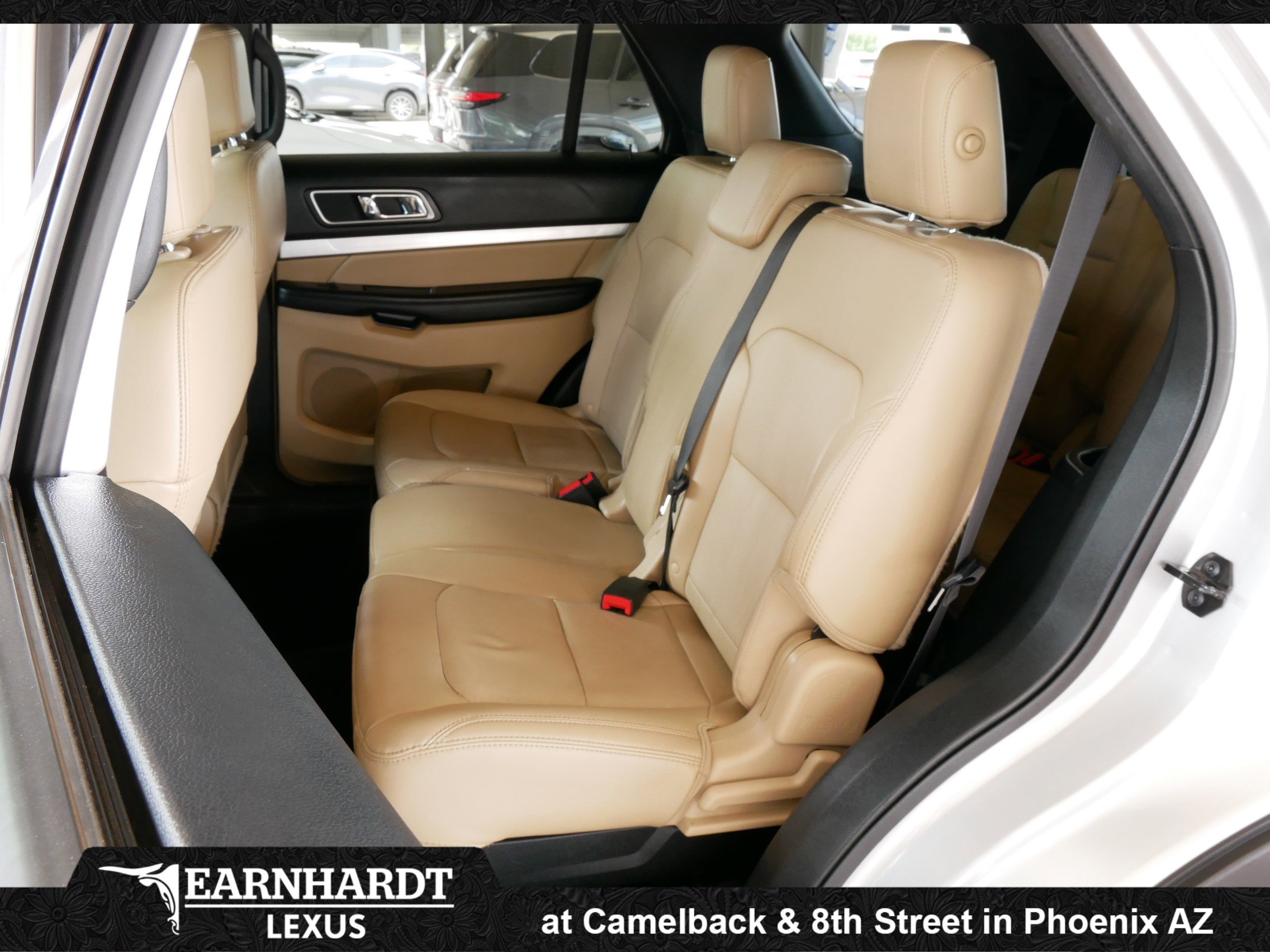Used 2017 Ford Explorer XLT w/ Equipment Group 202A FWD image 20