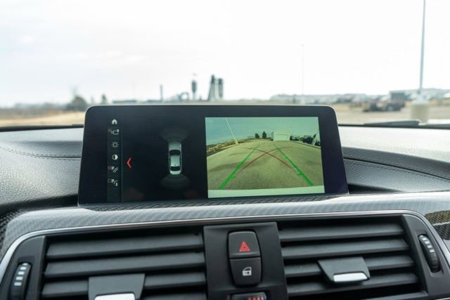 Used 2018 BMW M3 image 24