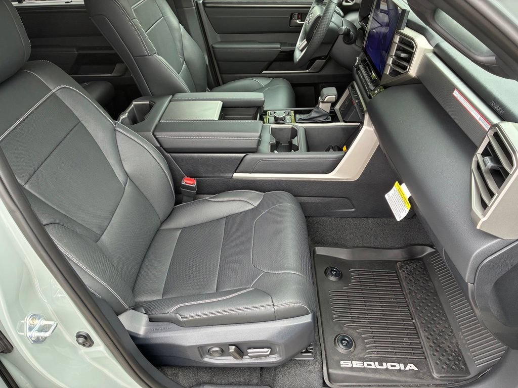 Used 2026 Toyota Sequoia Limited AWD/4WD image 41
