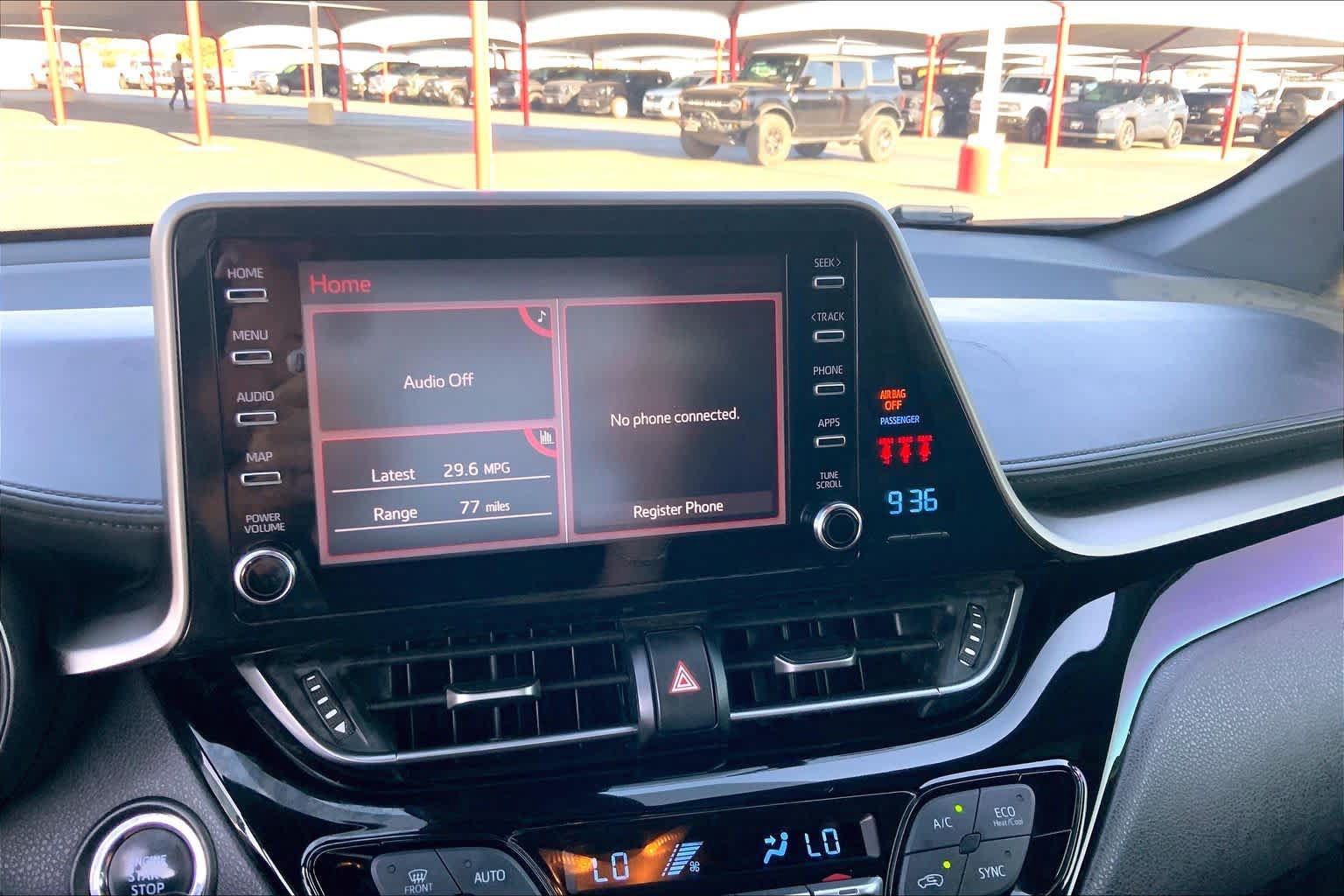 Used 2019 Toyota C-HR XLE FWD image 34
