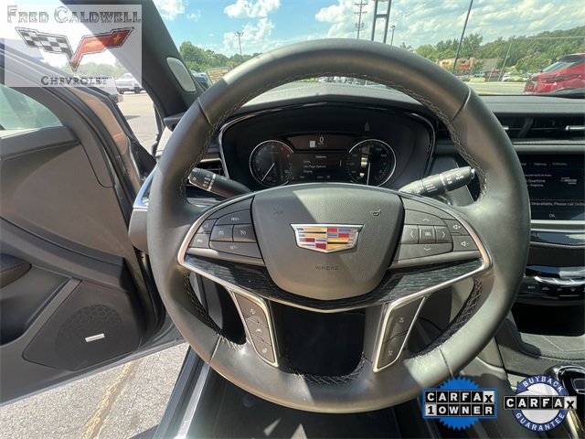 Certified 2025 Cadillac XT5 Premium Luxury image 11