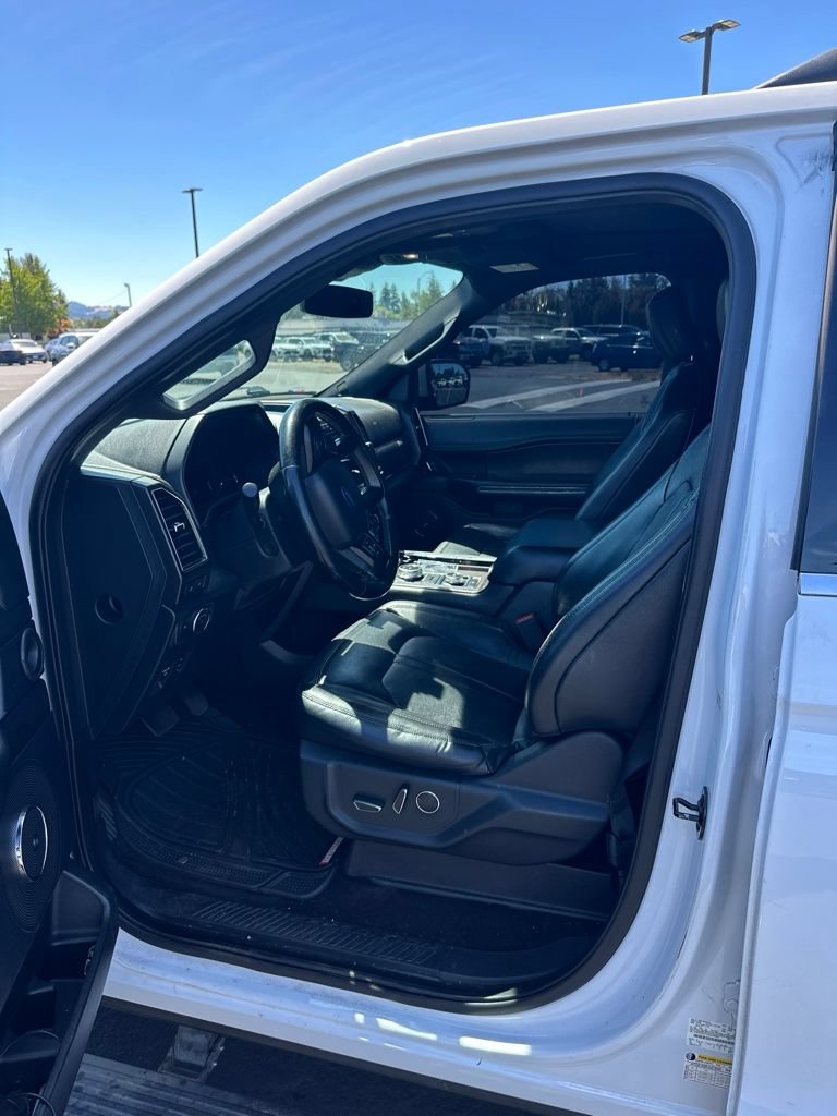 Used 2020 Ford Expedition Limited AWD/4WD image 8