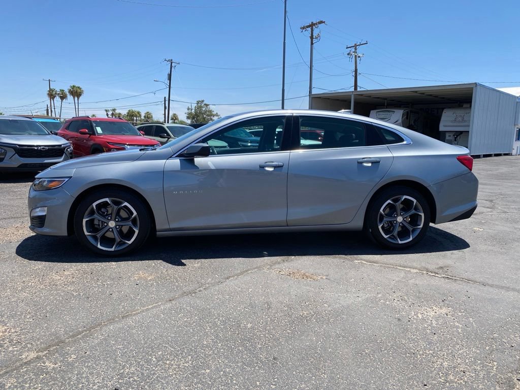 Used 2024 Chevrolet Malibu LT FWD image 3