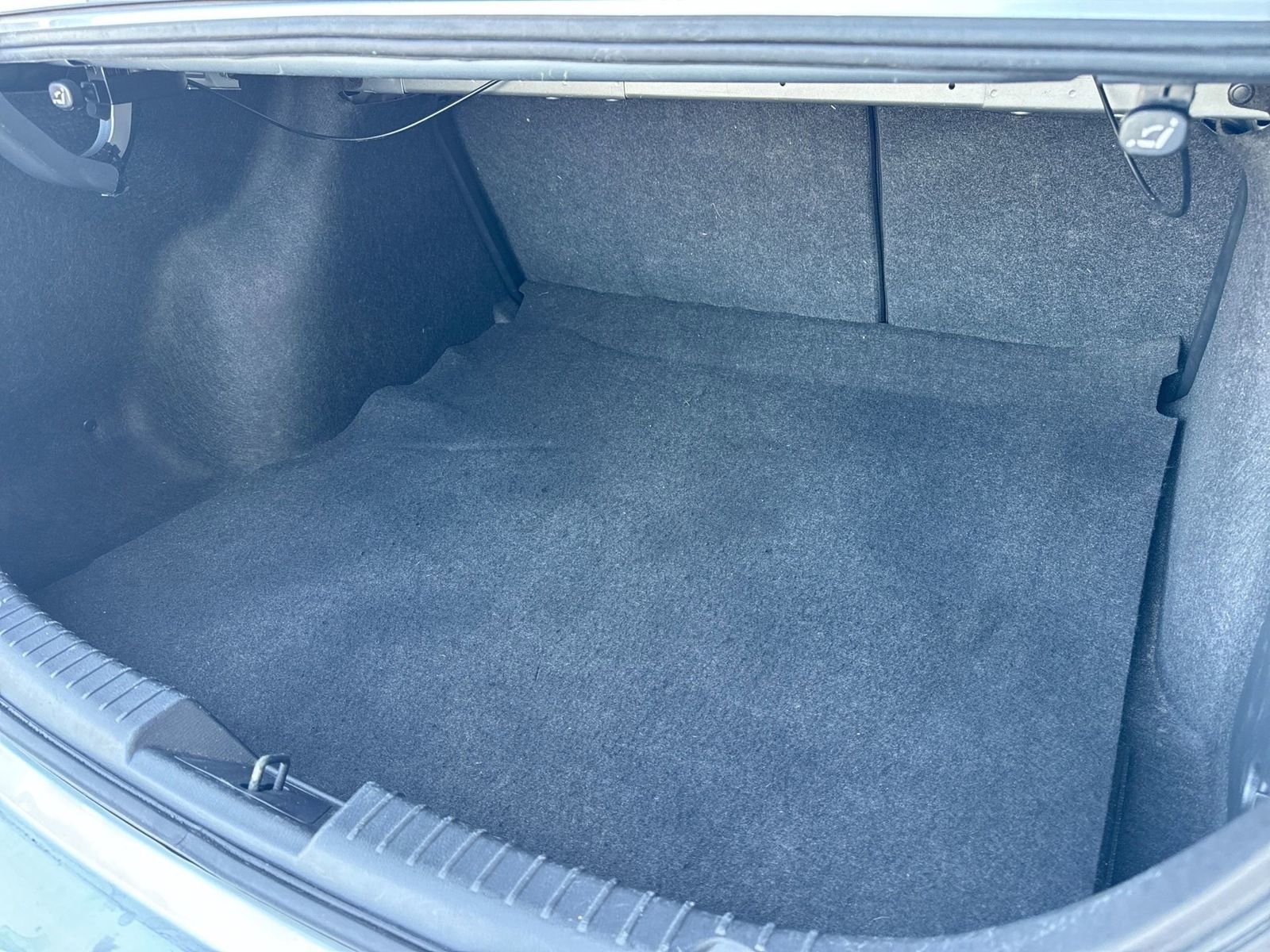 Used 2018 MAZDA MAZDA3 Touring image 58