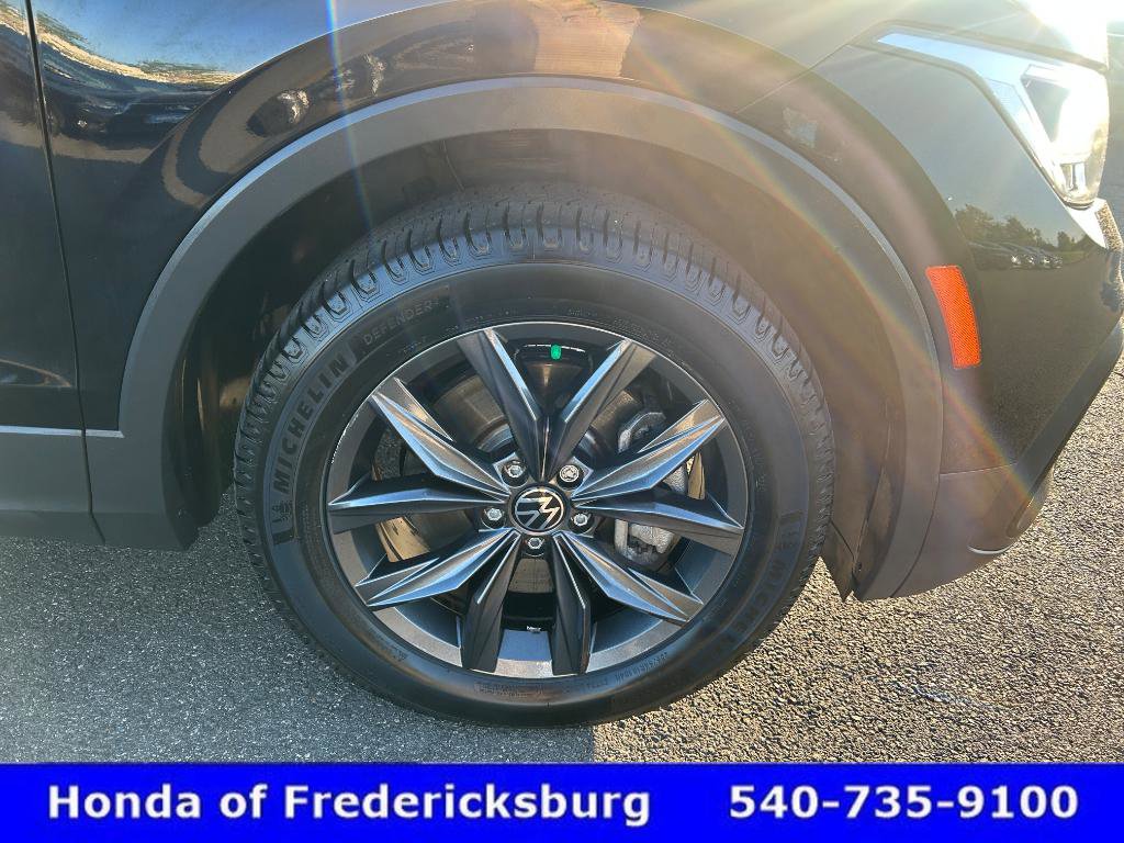 Used 2022 Volkswagen Tiguan SE FWD image 30