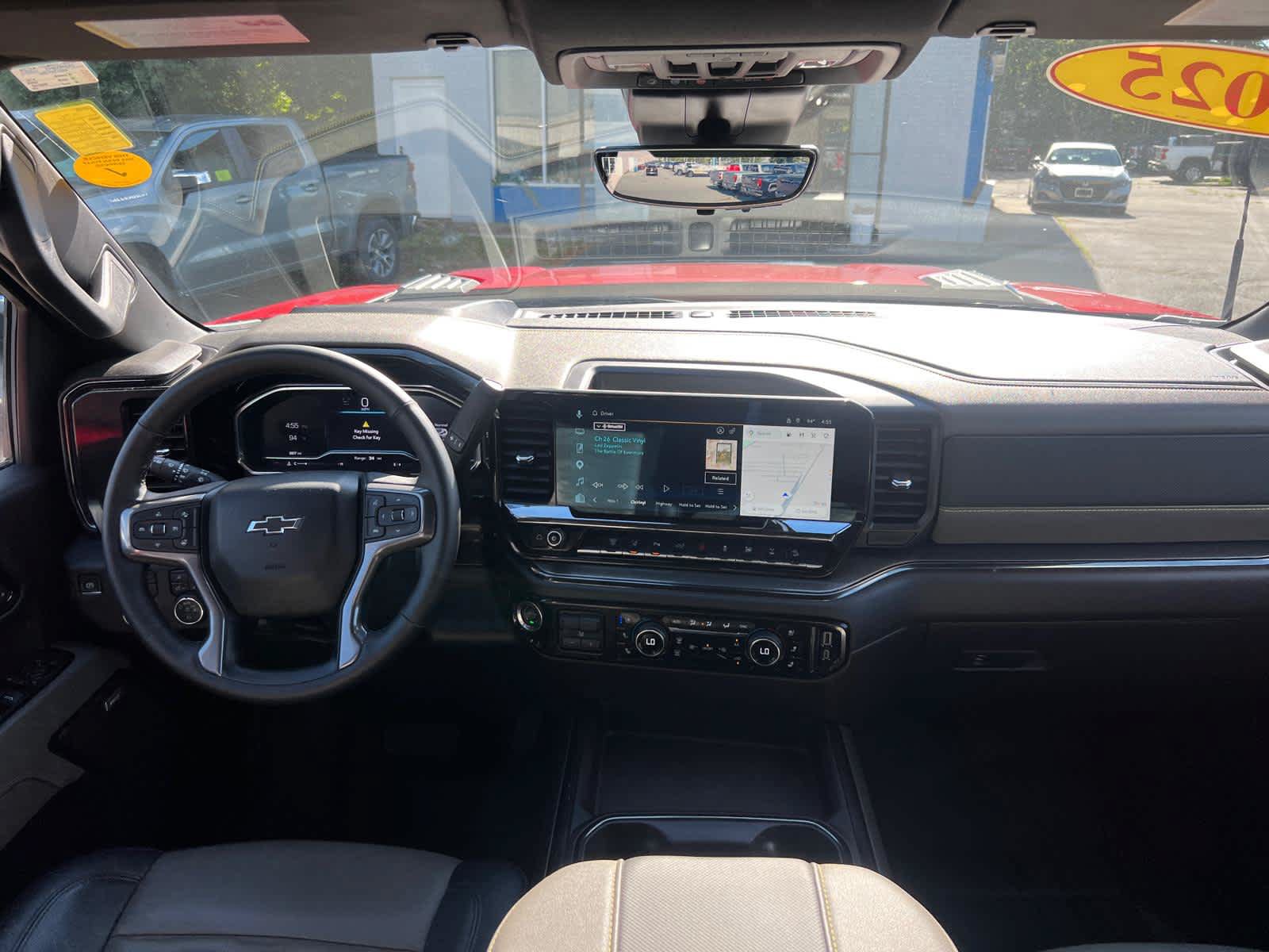 Certified 2025 Chevrolet Silverado 2500 ZR2 w/ Technology Package AWD/4WD image 33