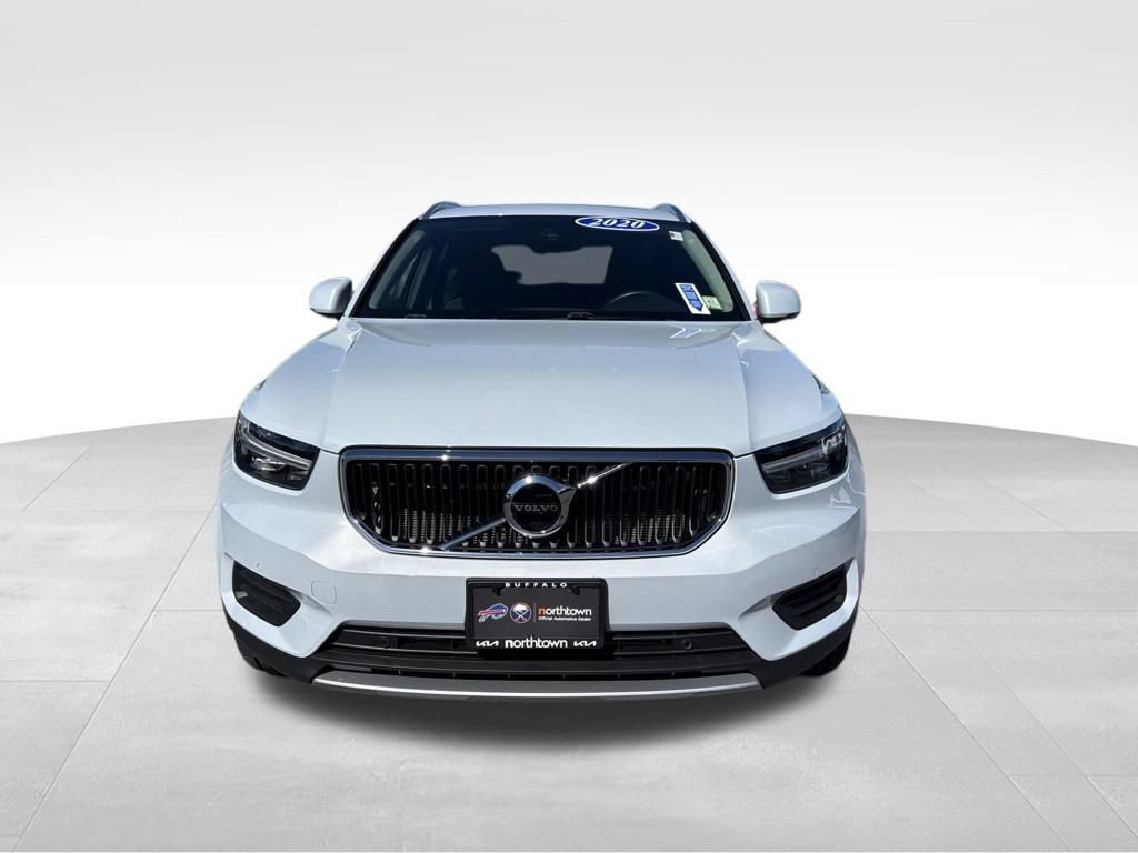 Used 2020 Volvo XC40 T5 Momentum w/ Protection Package AWD/4WD image 2
