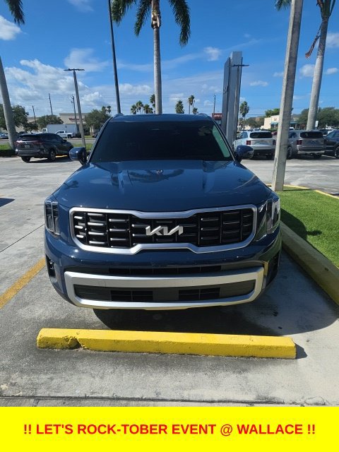 Certified 2025 Kia Telluride S FWD image 1