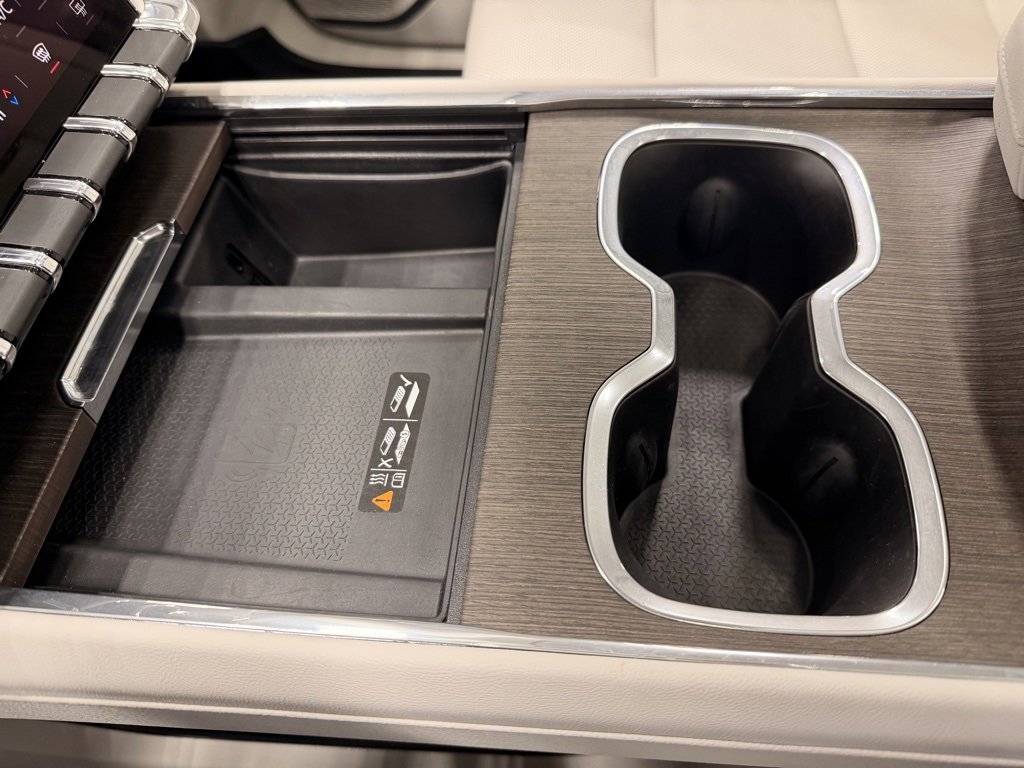 Used 2024 GMC Acadia Denali image 48