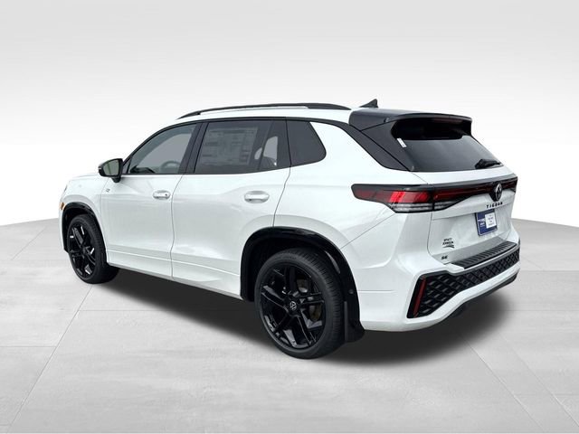 New 2026 Volkswagen Tiguan SE R-Line image 3