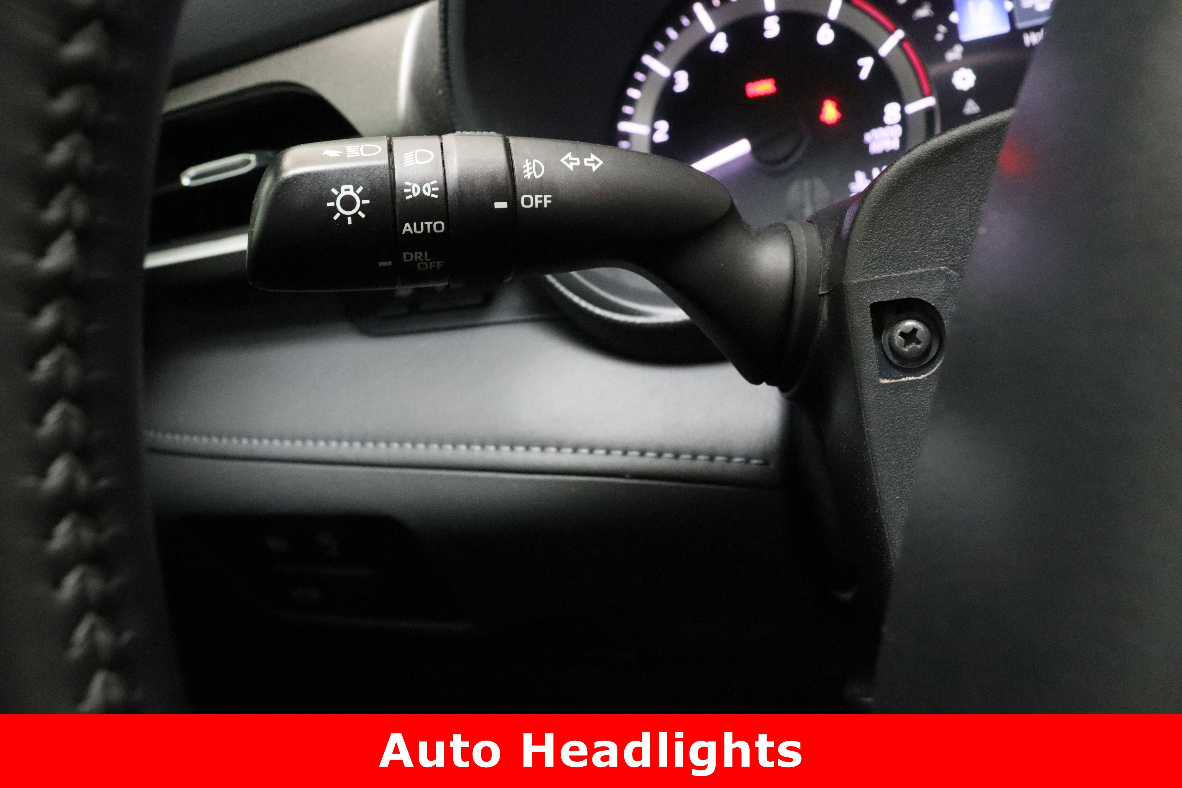 Used 2024 Toyota Highlander LE image 25