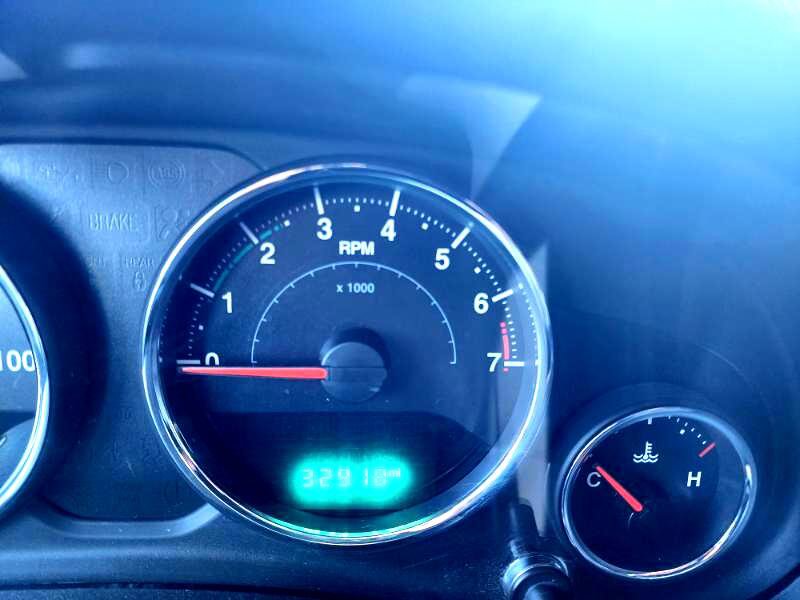 Used 2015 Jeep Wrangler Sport image 28