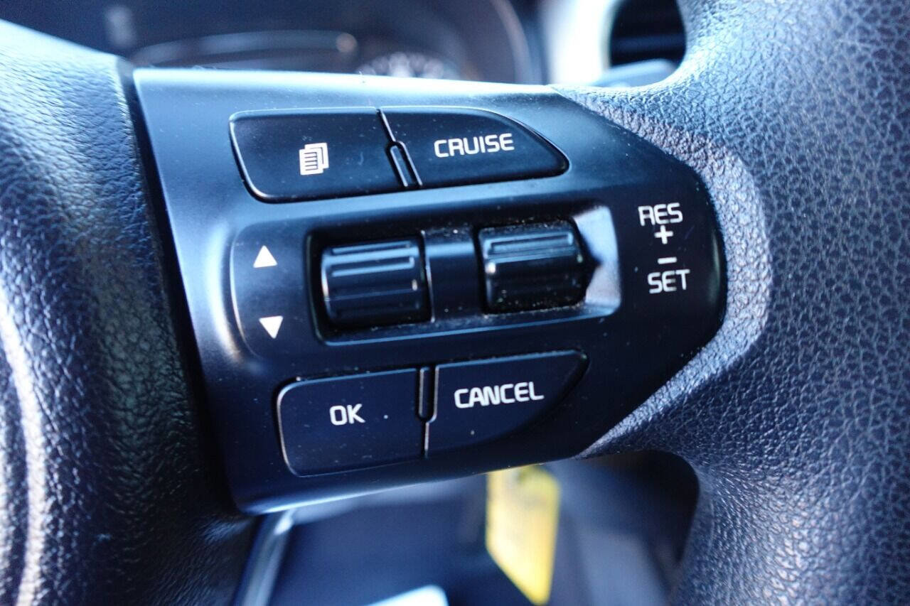 Used 2016 Kia Sorento L image 21