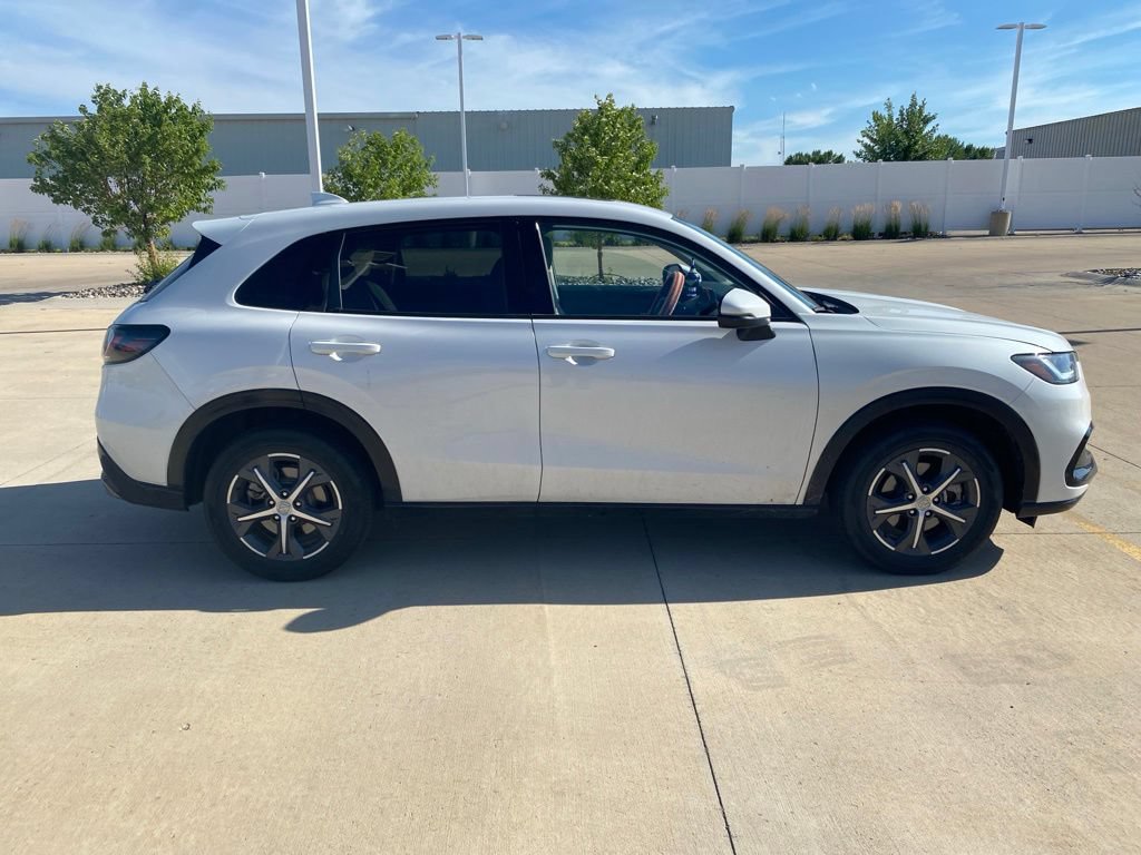 Used 2024 Honda HR-V EX-L image 10
