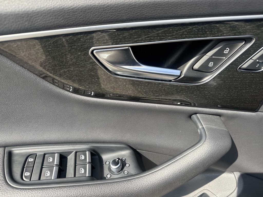 Used 2021 Audi Q7 2.0T Premium Plus w/ Premium Plus Package image 22