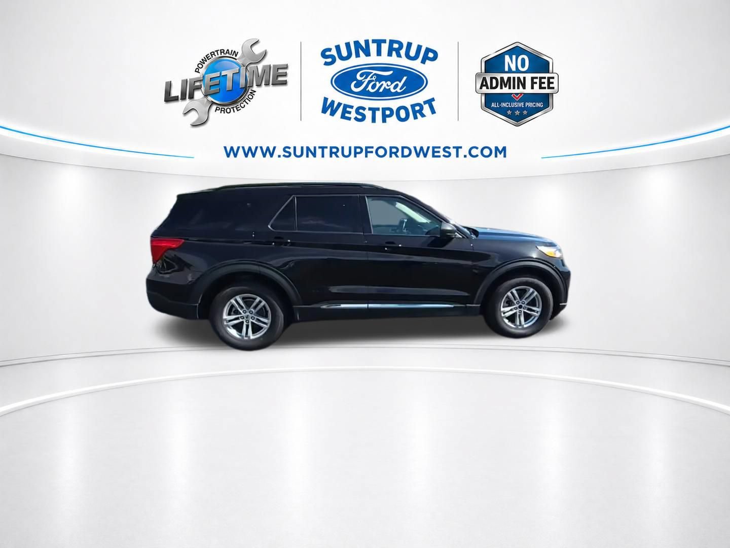 Used 2023 Ford Explorer XLT AWD/4WD image 18
