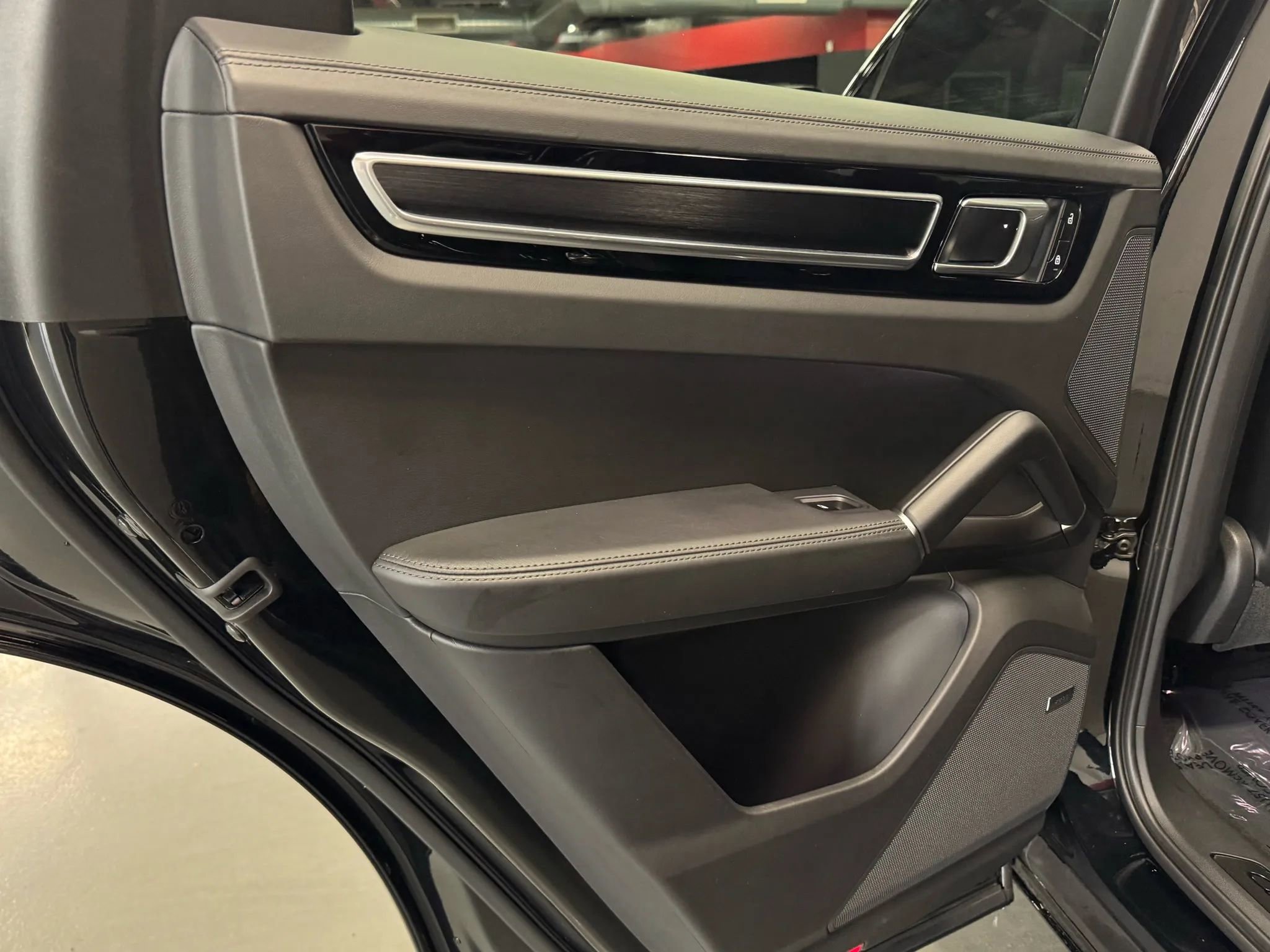 Used 2023 Porsche Cayenne GTS image 24