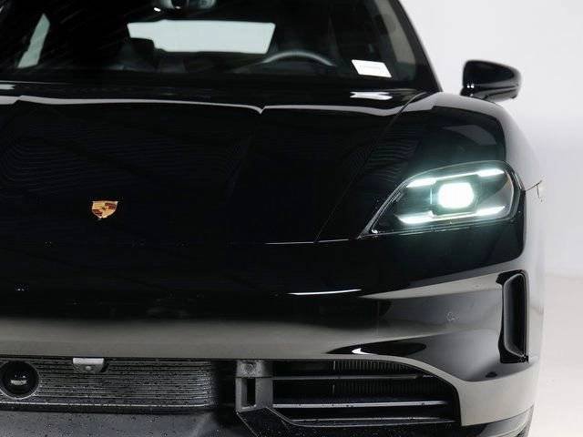 New 2026 Porsche Taycan GTS AWD/4WD image 31