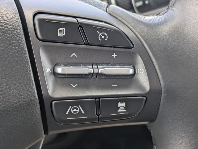 Used 2023 Hyundai Kona Limited FWD image 29