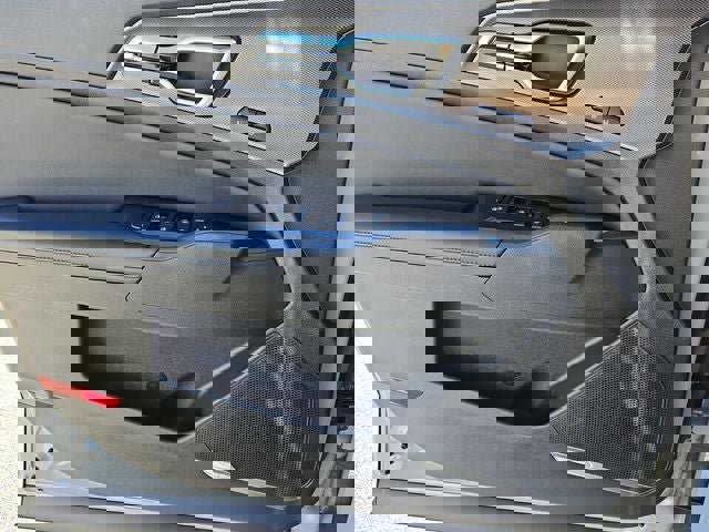 Used 2023 Kia Sportage SX image 32