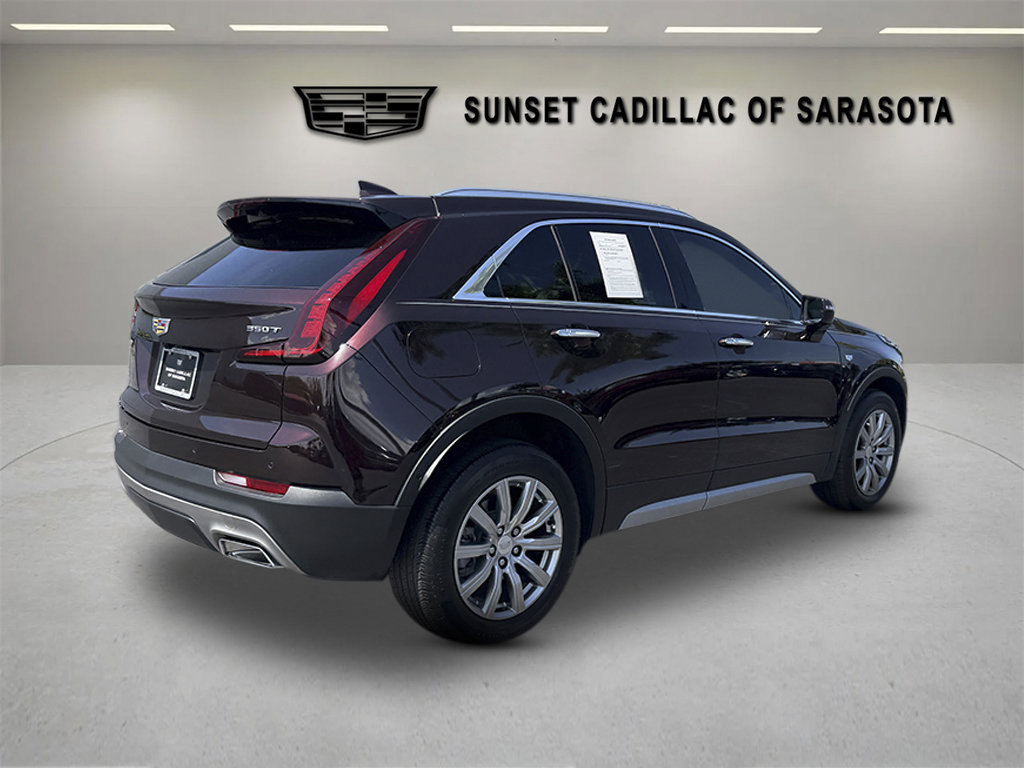 Used 2020 Cadillac XT4 Premium Luxury FWD image 3