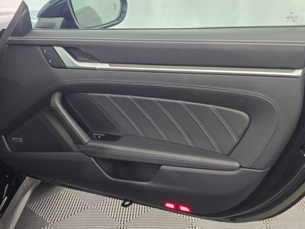 Certified 2023 Porsche 911 Turbo AWD/4WD image 23