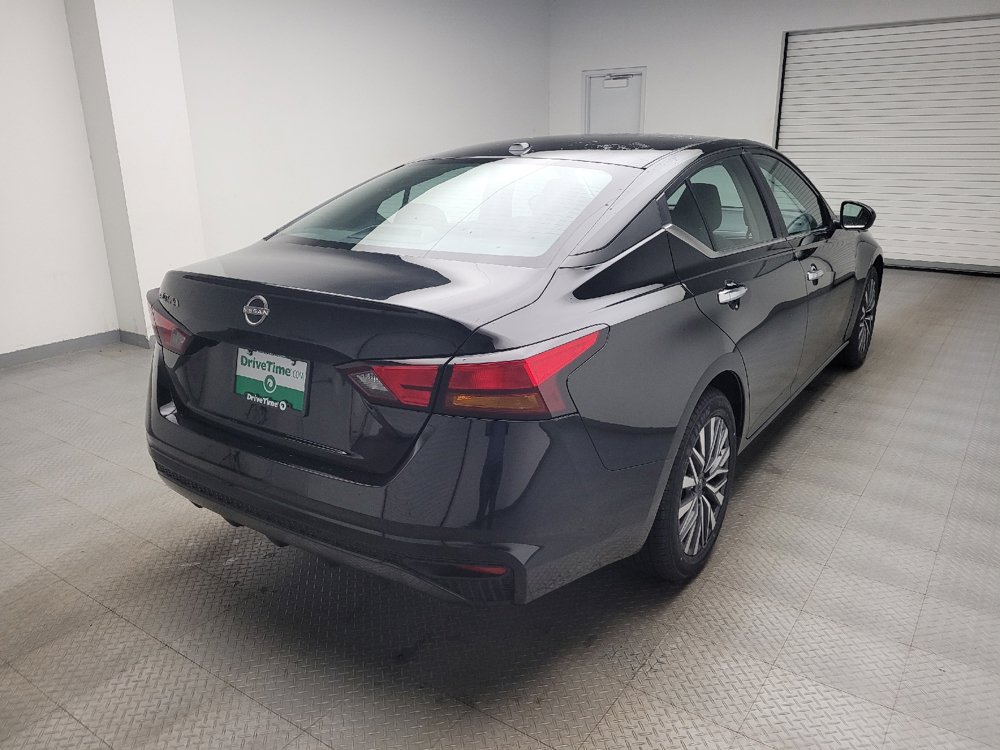 Used 2025 Nissan Altima 2.5 SV FWD image 9
