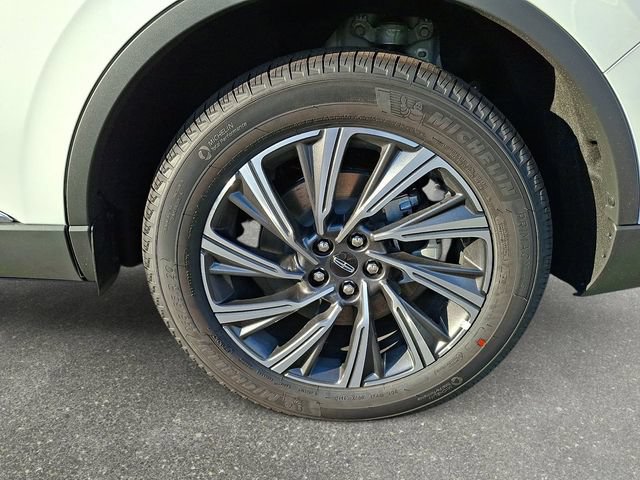 New 2026 Lincoln Aviator AWD image 8