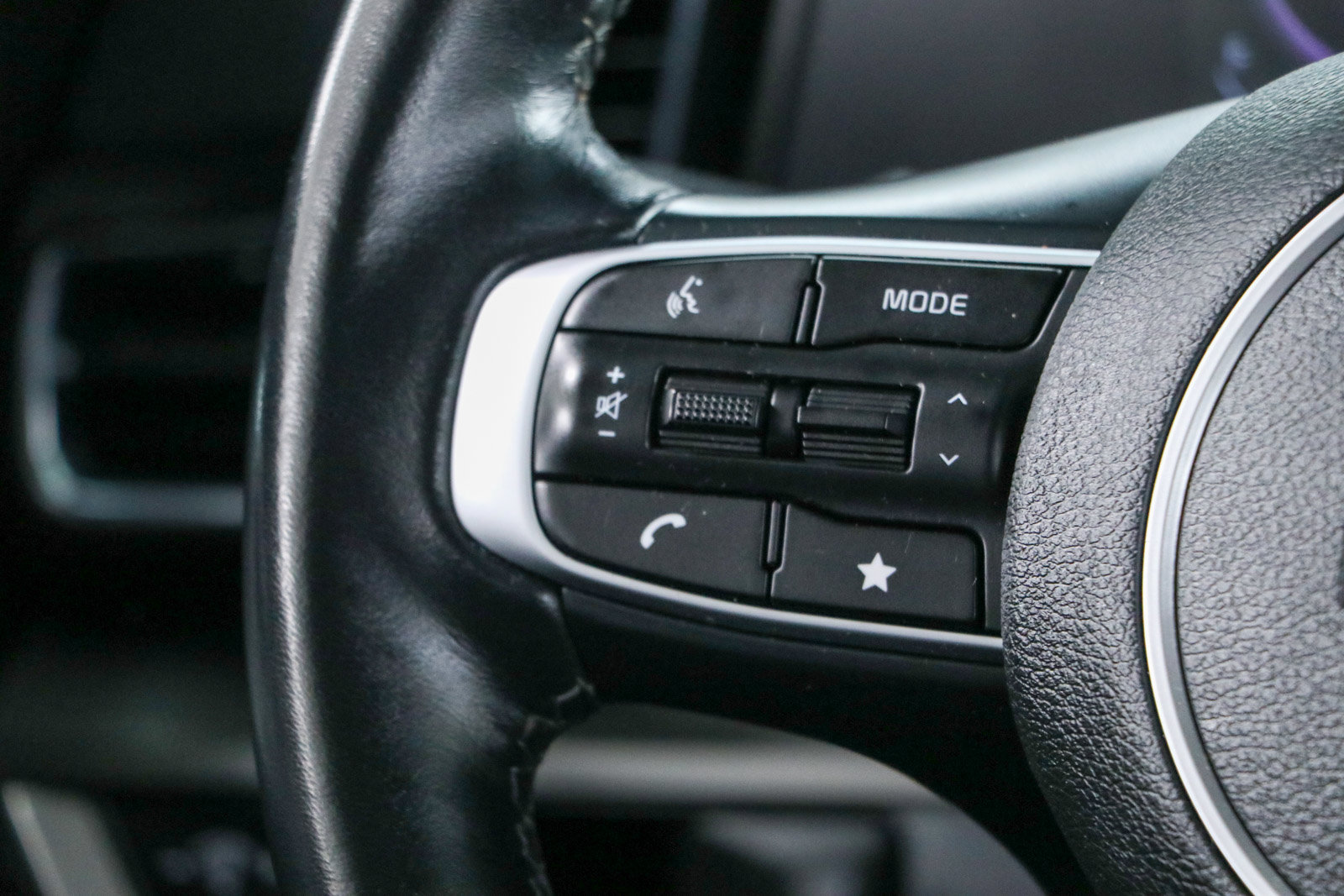 Used 2023 Kia Sportage EX FWD image 13