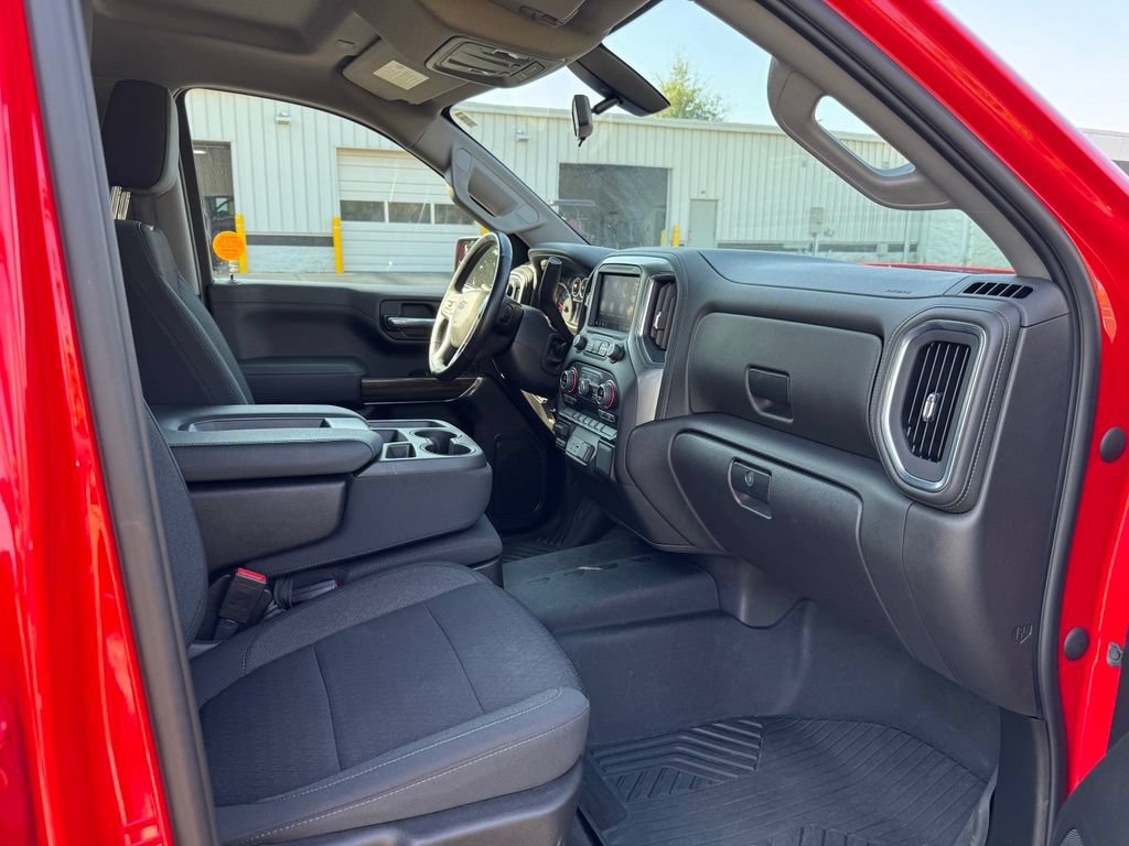 Certified 2022 Chevrolet Silverado 1500 RST w/ Z71 Off-Road Package AWD/4WD image 32