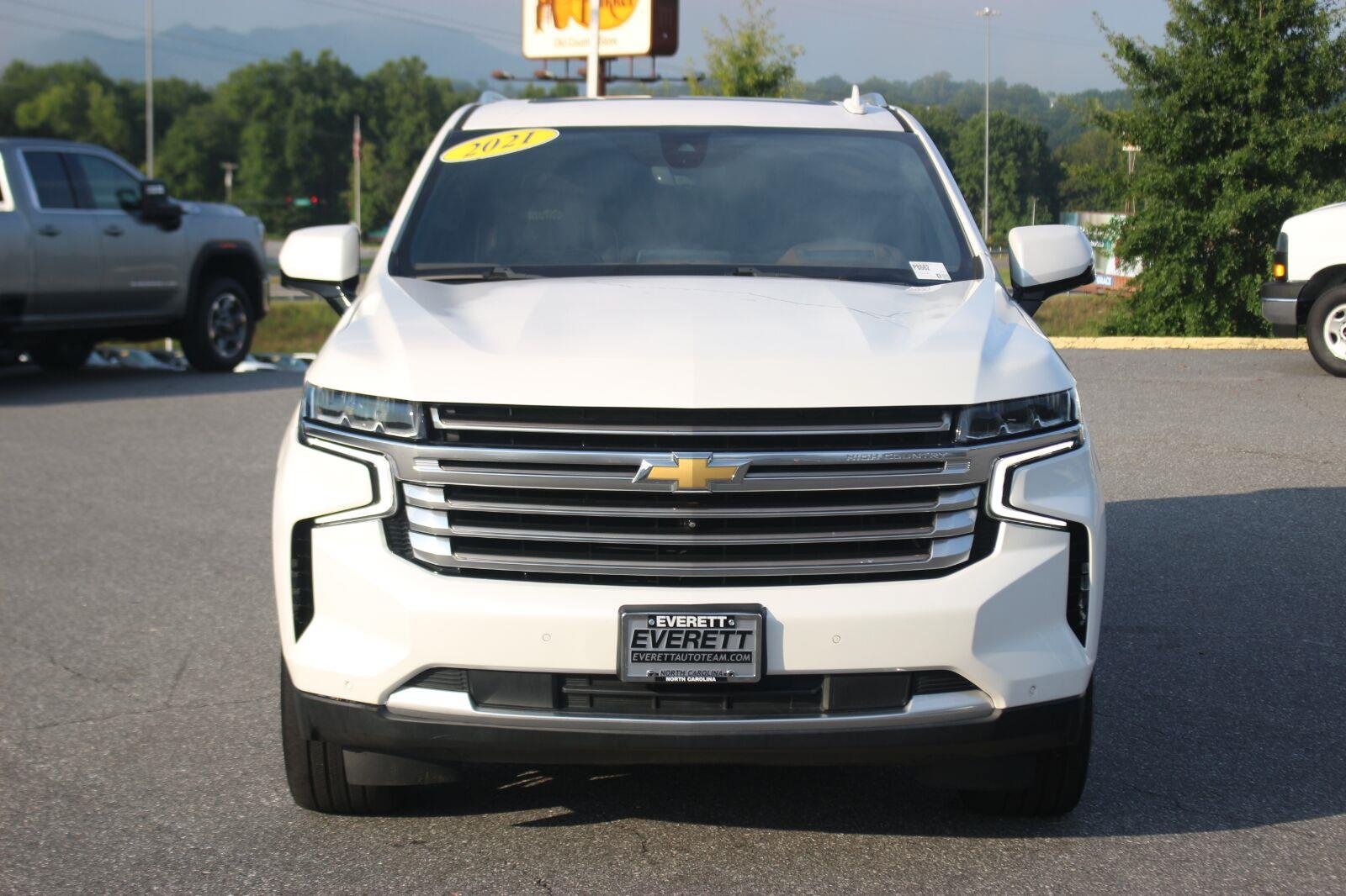 Used 2021 Chevrolet Tahoe High Country w/ Premium Package AWD/4WD image 2