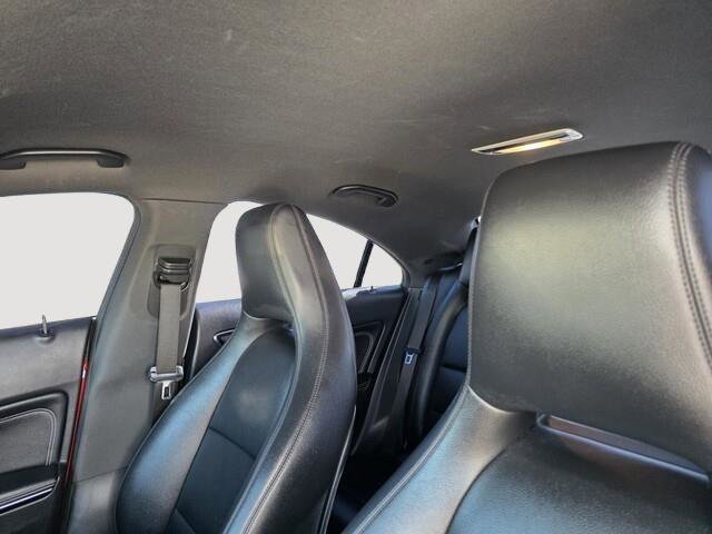 Used 2014 Mercedes-Benz CLA 250 image 16