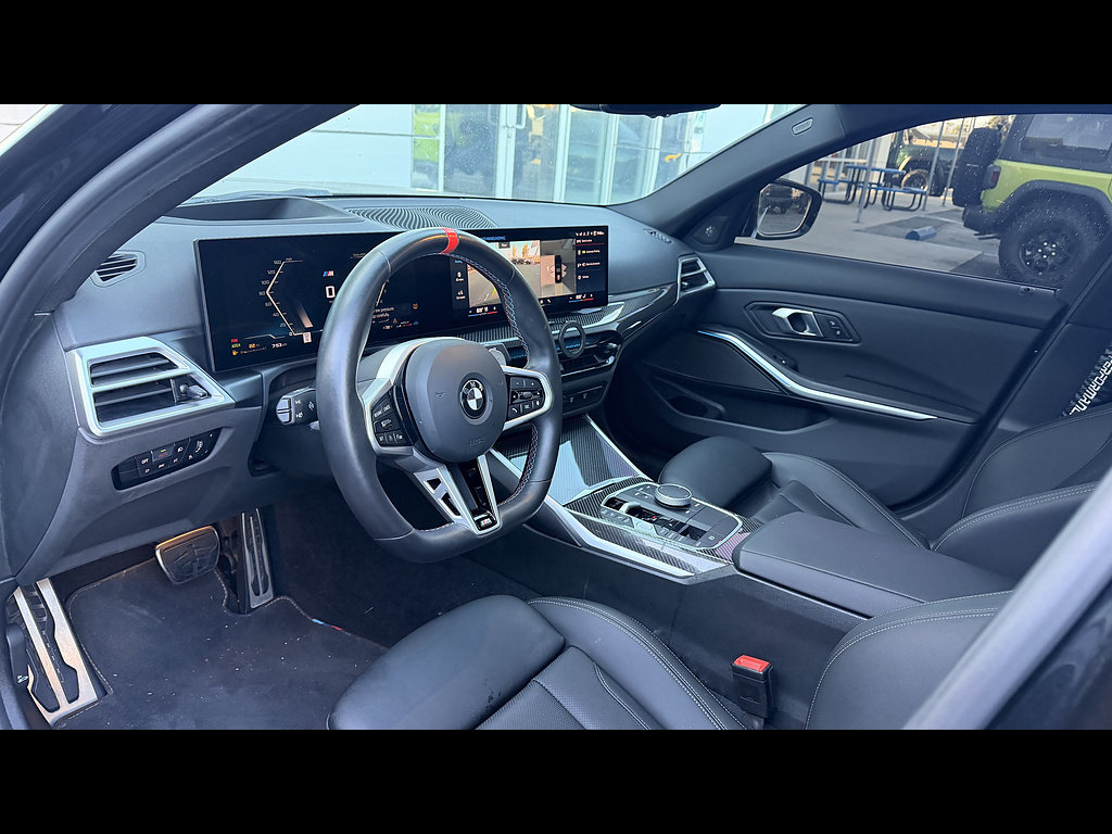 Used 2025 BMW M340i w/ Premium Package RWD image 5