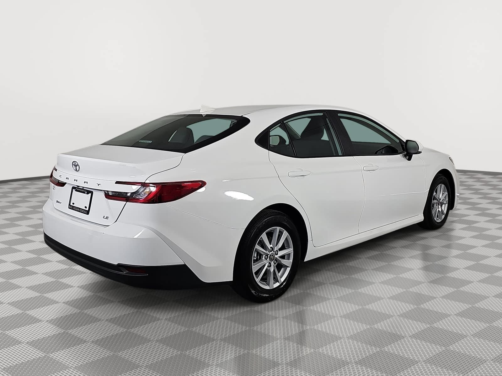 Used 2026 Toyota Camry LE FWD image 8